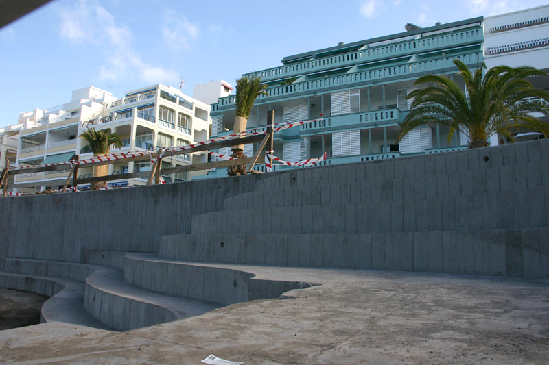 Bauarbeiten in Puerto Naos auf La Palma